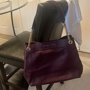 Michael Kors Burgandy Shoulder Bag.